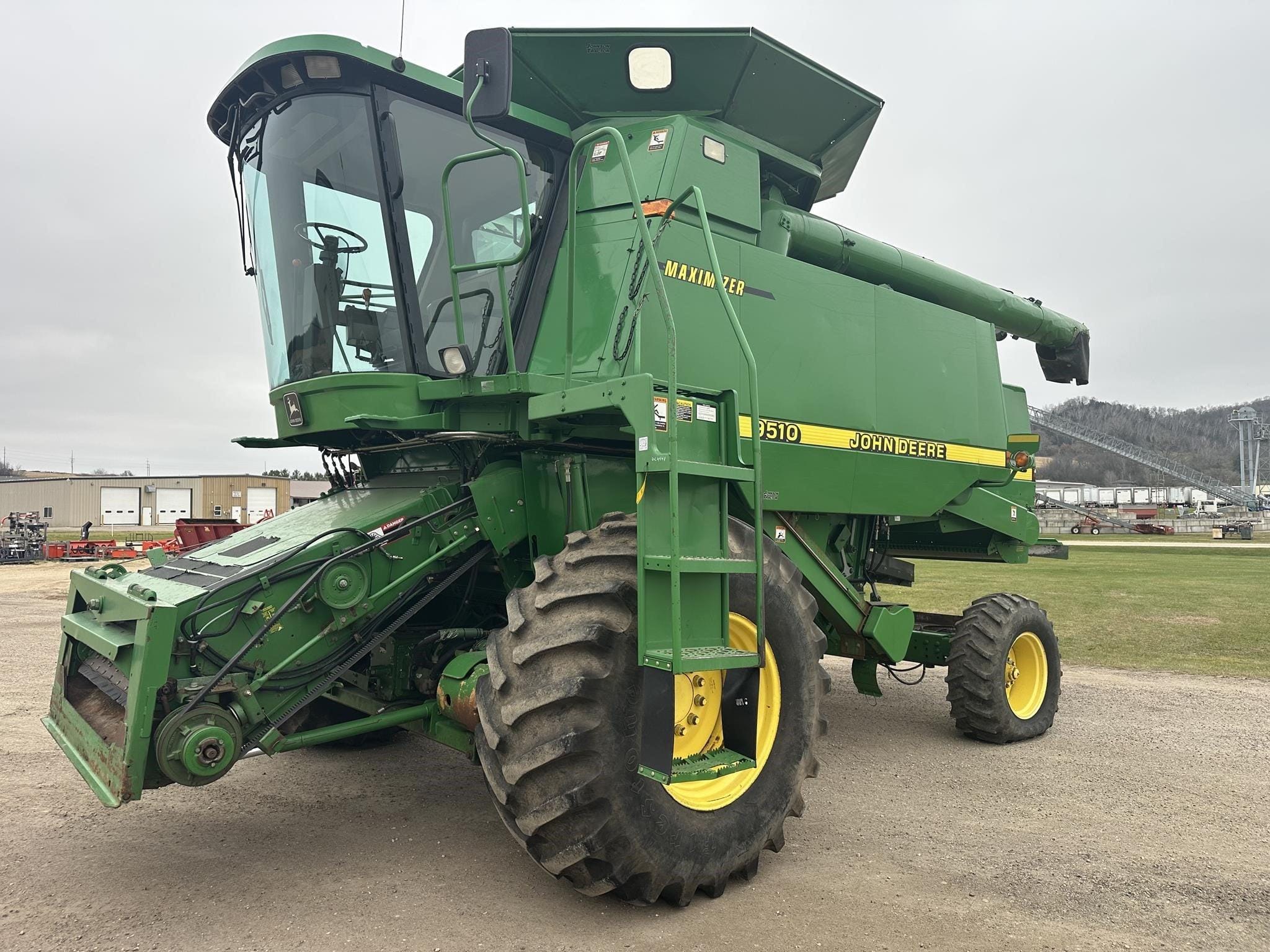 1999 John Deere 9510SH Equipment Image0