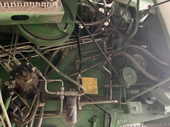 Image of John Deere 9610 equipment image 3