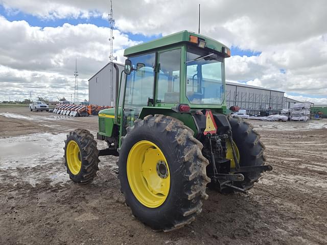 Image of John Deere 5510 equipment image 3
