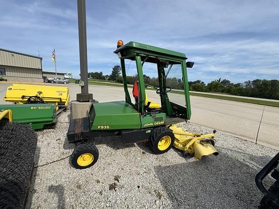 Image of John Deere F935 equipment image 3