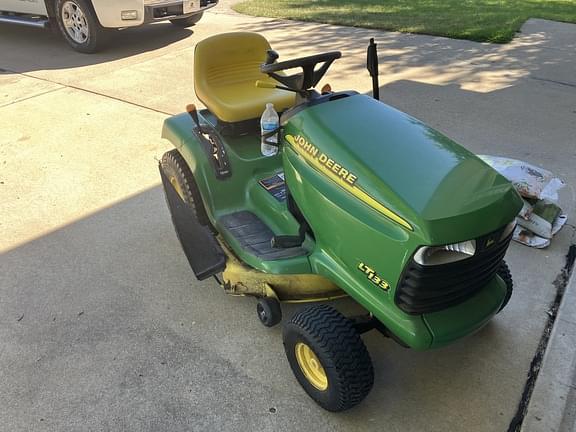 Image of John Deere LT133 equipment image 1