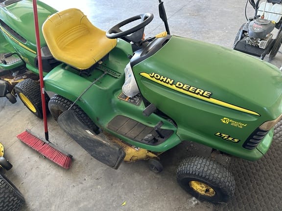 Main image John Deere LT155