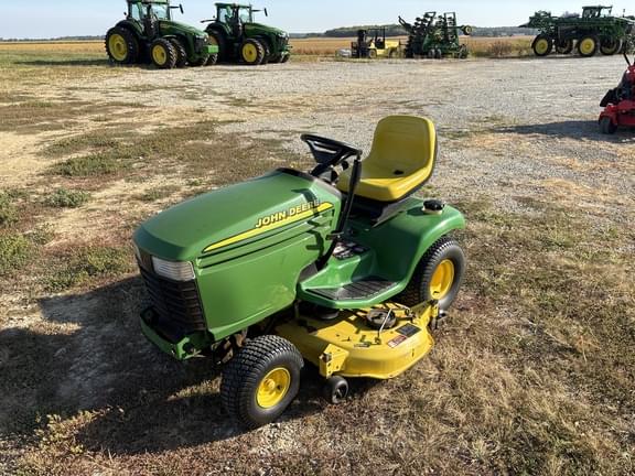 Image of John Deere LX277 equipment image 1