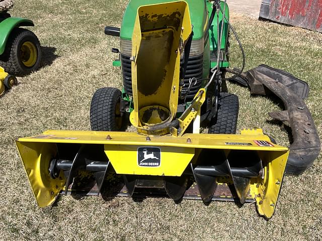 Image of John Deere LX279 equipment image 2