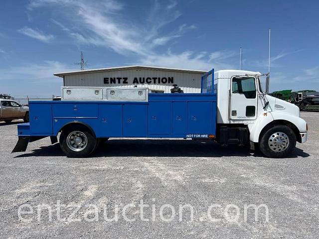 Image of Kenworth T-300 equipment image 3