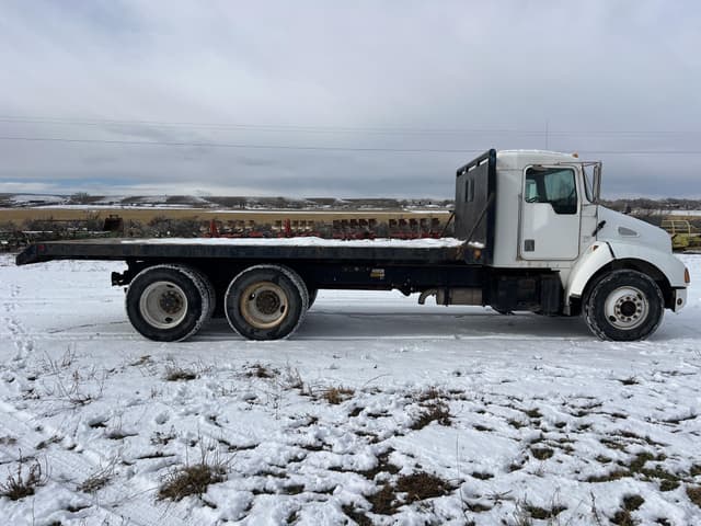 Image of Kenworth T300 equipment image 3