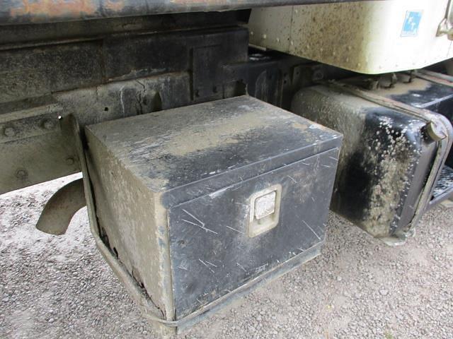 Main image Kenworth T300 38
