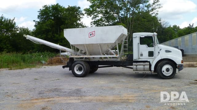 Image of Kenworth T300 equipment image 2