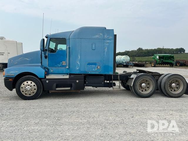 Image of Kenworth T600 equipment image 2