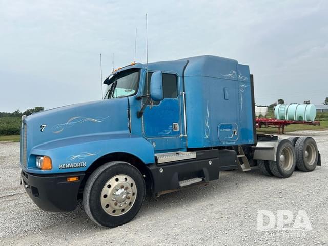 Image of Kenworth T600 equipment image 1