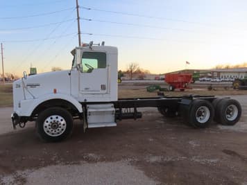 Main image Kenworth T800