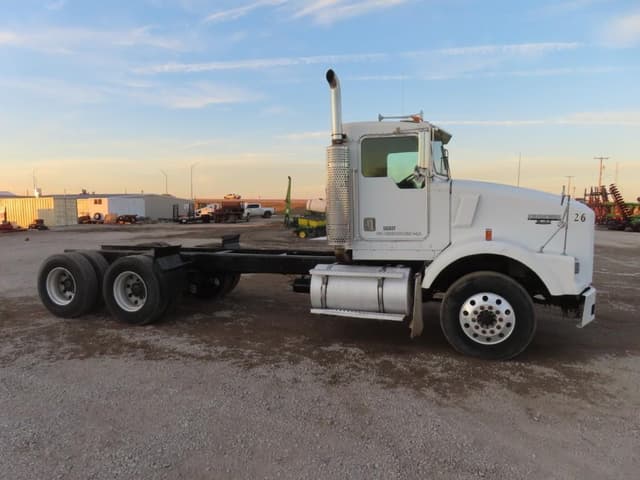 Image of Kenworth T800 equipment image 4