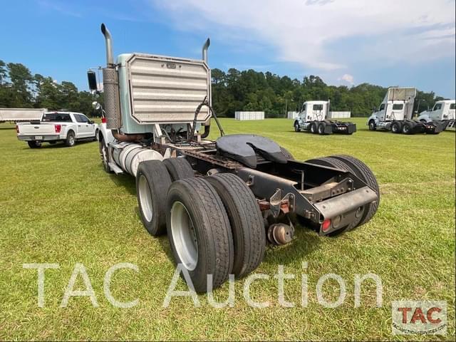 Image of Kenworth T800 equipment image 2