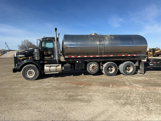Image of Kenworth T800 equipment image 1