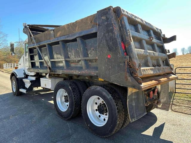 Image of Kenworth T800 equipment image 2