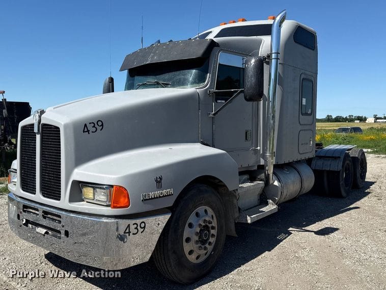 1999 Kenworth T800 Equipment Image0