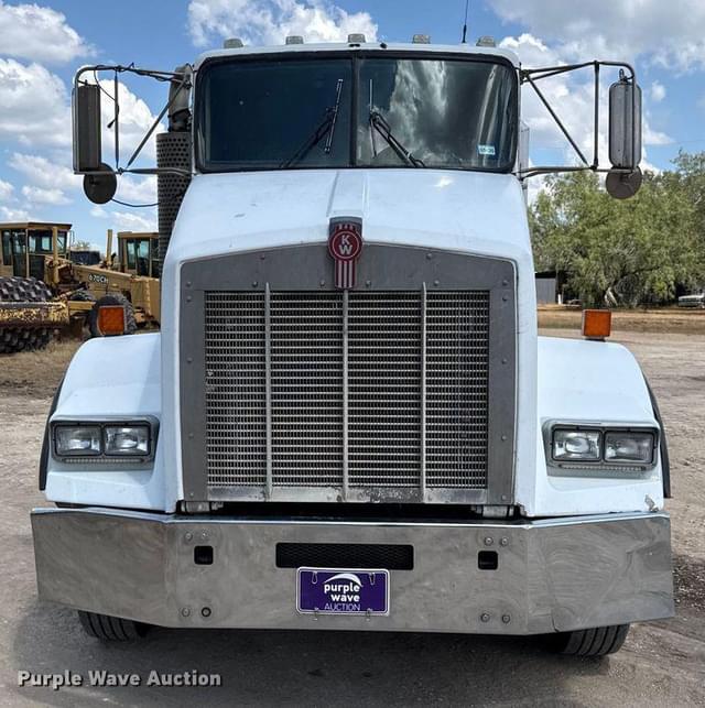 Image of Kenworth T800 equipment image 1