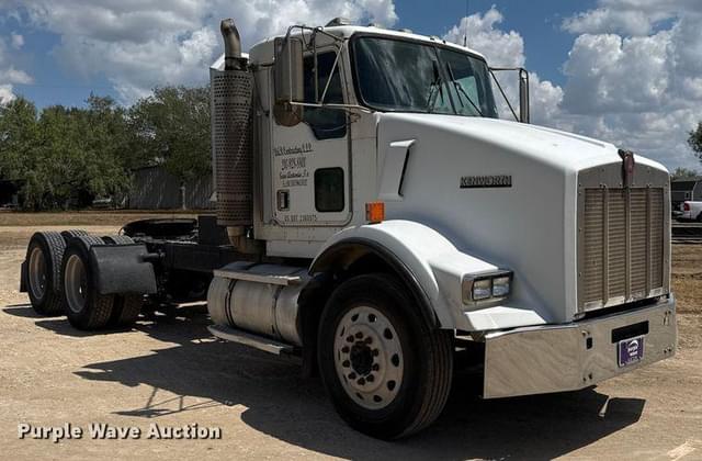 Image of Kenworth T800 equipment image 2