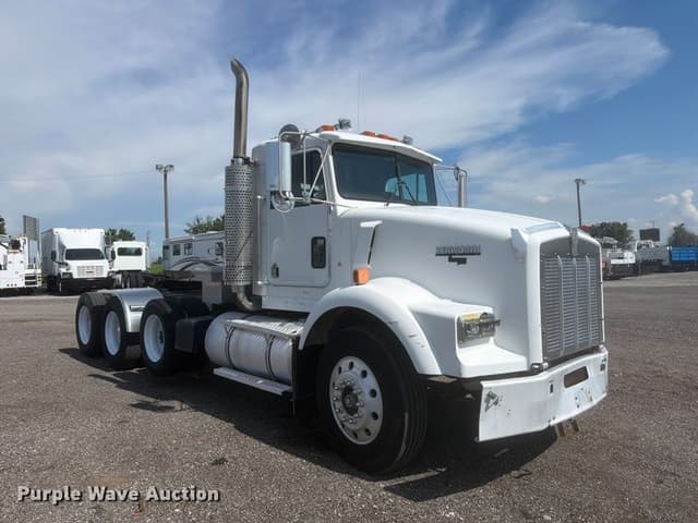 Image of Kenworth T800 equipment image 2