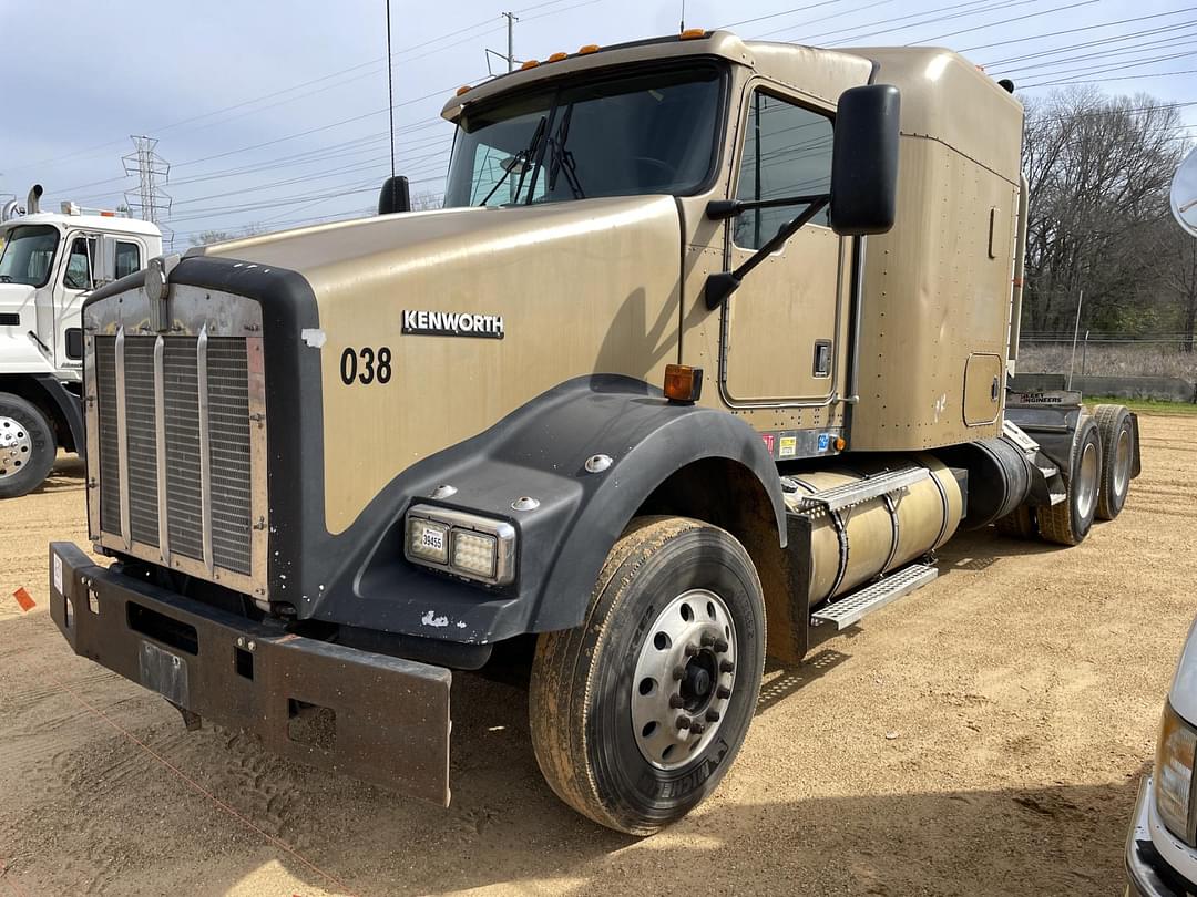 Image of Kenworth T800 Primary image