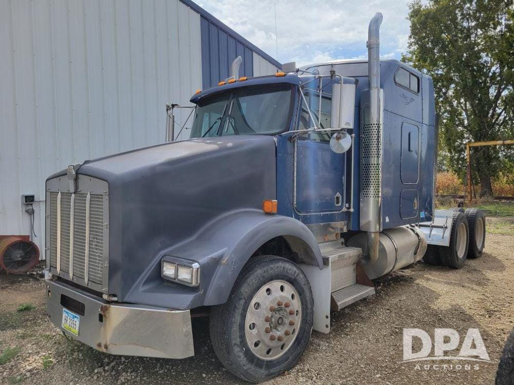 1999 Kenworth T800 Equipment Image0