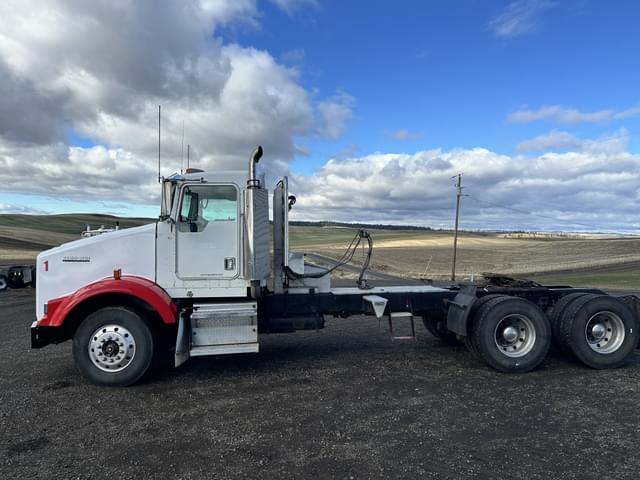 Image of Kenworth T800 equipment image 1