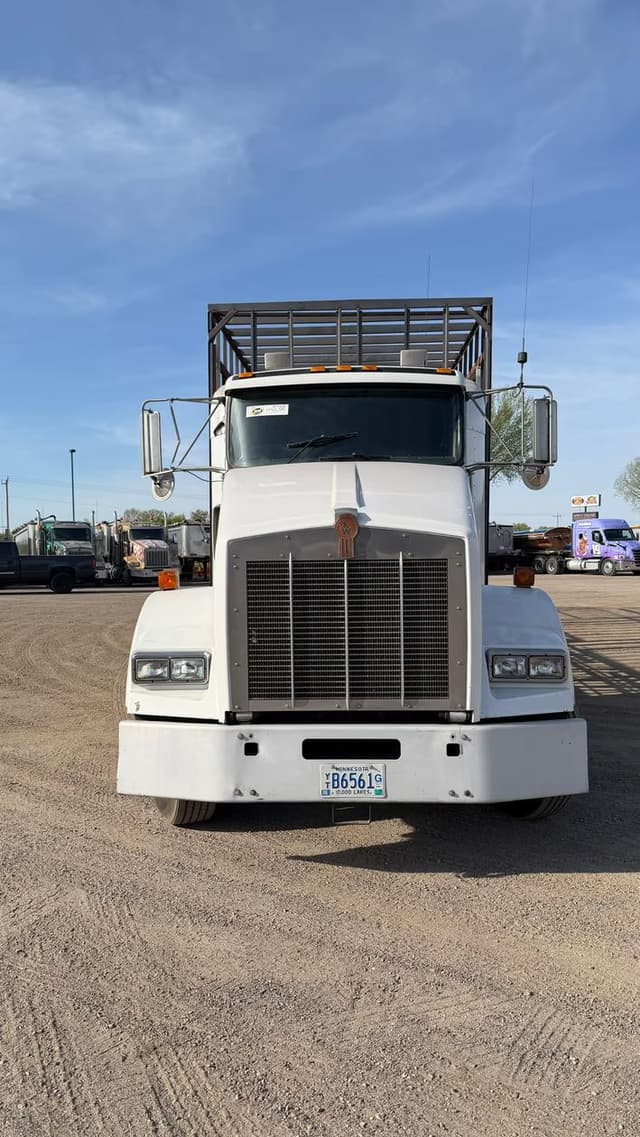Image of Kenworth T800 equipment image 2