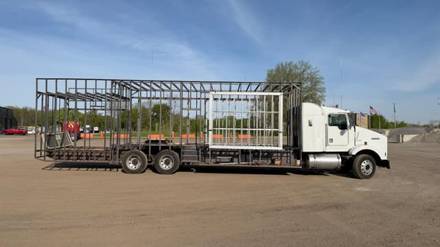 Image of Kenworth T800 equipment image 3