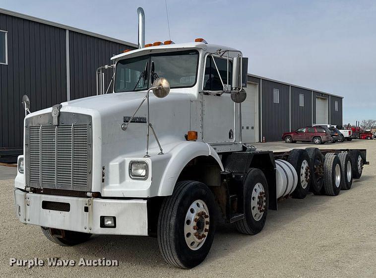 Image of Kenworth T800B Primary image