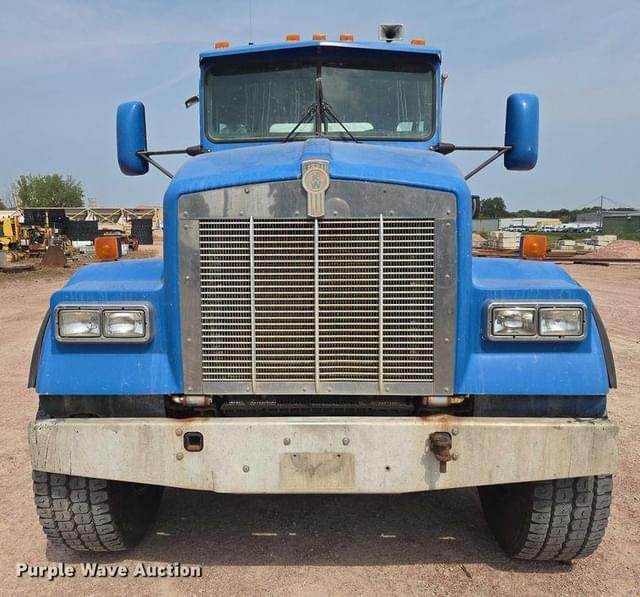 Image of Kenworth W900 equipment image 1