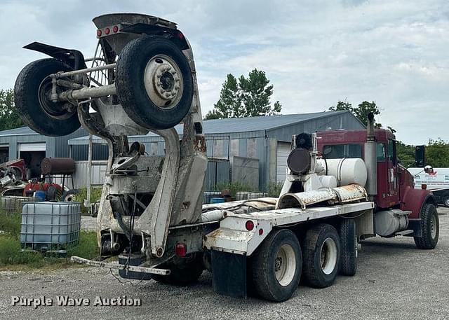 Image of Kenworth W900 equipment image 4