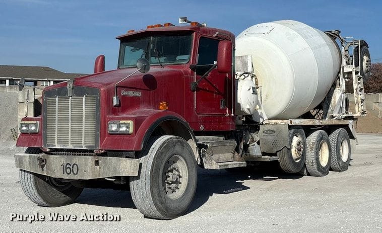 1999 Kenworth W900 Equipment Image0