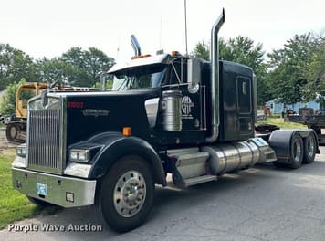 Main image Kenworth W900