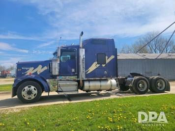 Main image Kenworth W900L