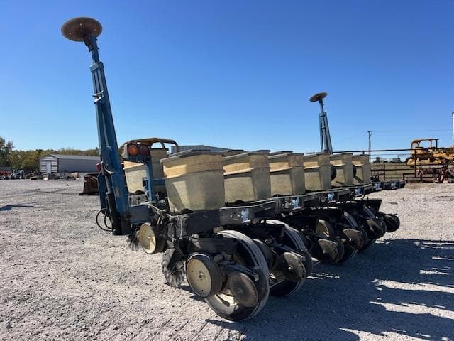 Image of Kinze 2000 equipment image 3