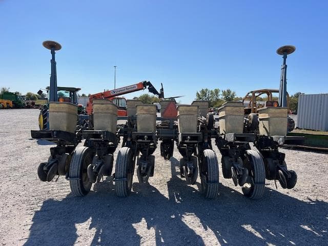 Image of Kinze 2000 equipment image 4