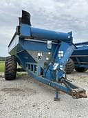 1999 Kinze 840 Image