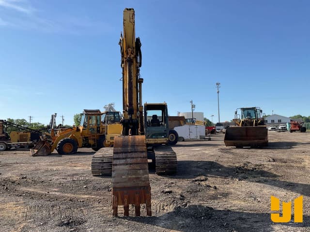Image of Komatsu PC200LC-6 equipment image 1