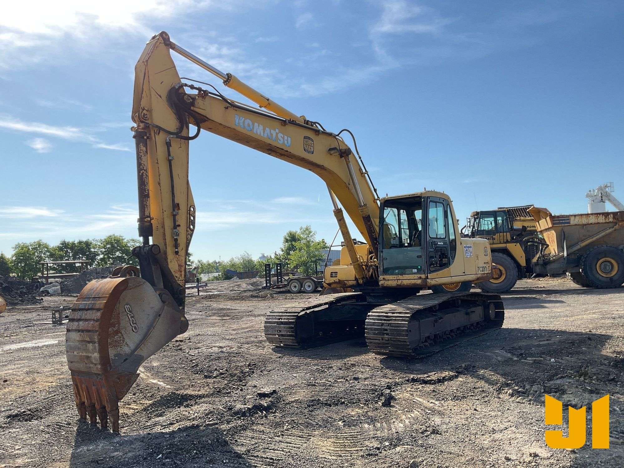 1999 Komatsu PC200LC-6 Equipment Image0
