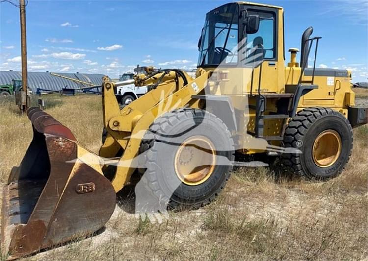 1999 Komatsu WA250-3 Equipment Image0