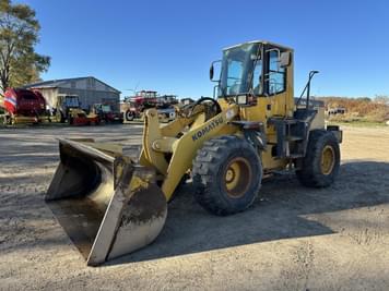 Main image Komatsu WA320