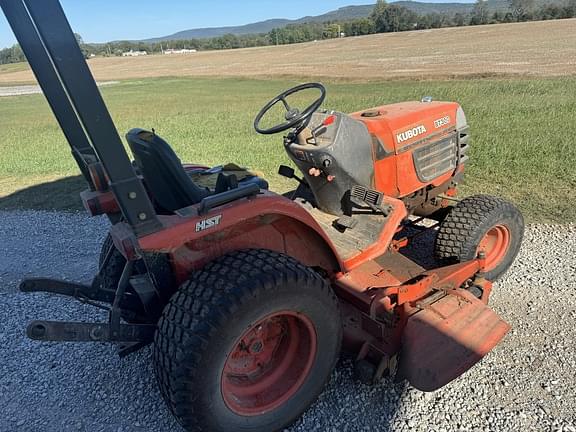 Image of Kubota B7300 equipment image 1