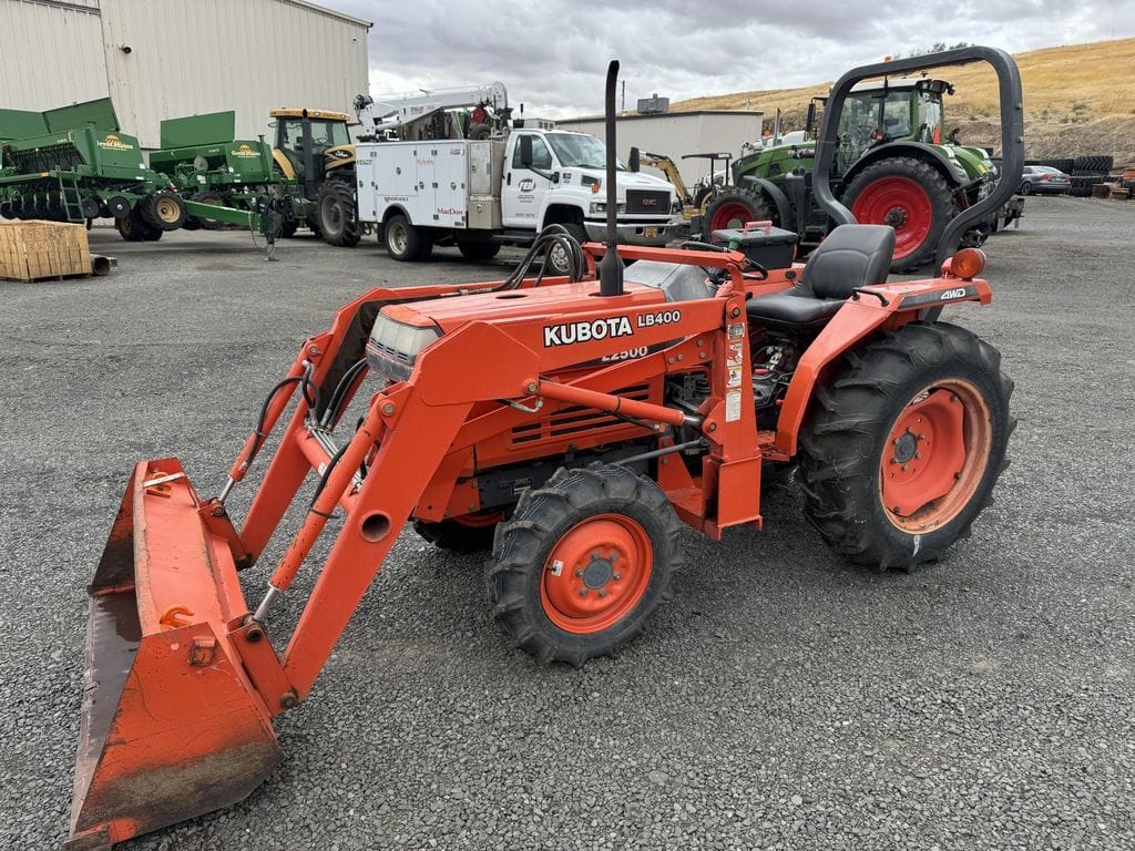 1999 Kubota L2500 Equipment Image0