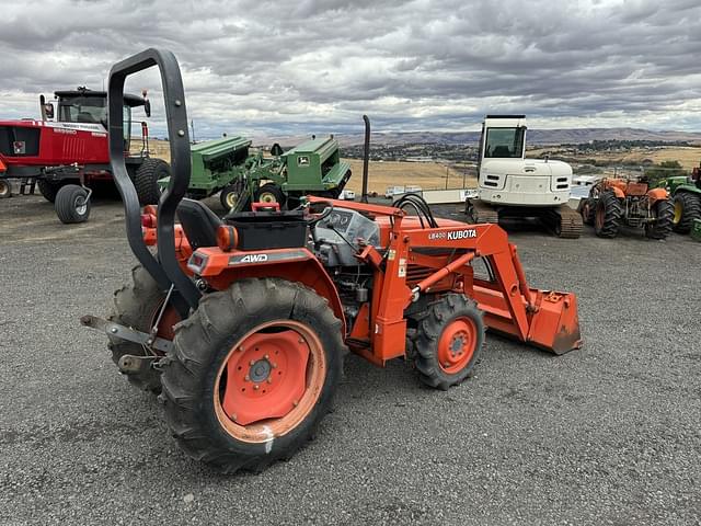 Image of Kubota L2500 equipment image 3