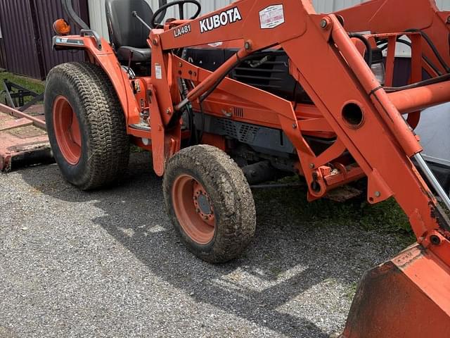 Image of Kubota L3010 equipment image 2
