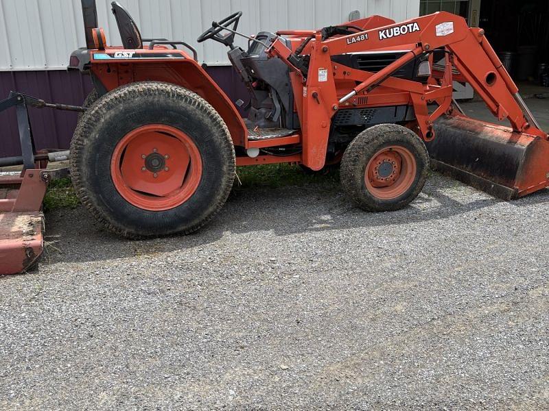 Image of Kubota L3010 Primary image