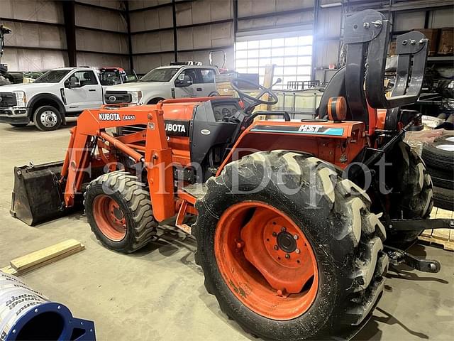 Image of Kubota L3010HST equipment image 1