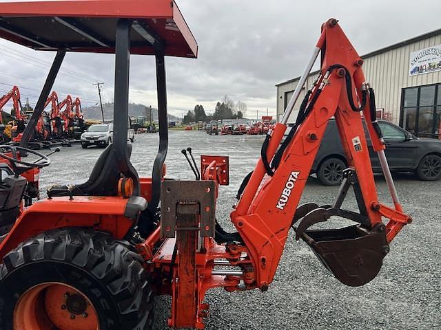 Image of Kubota L35 equipment image 3