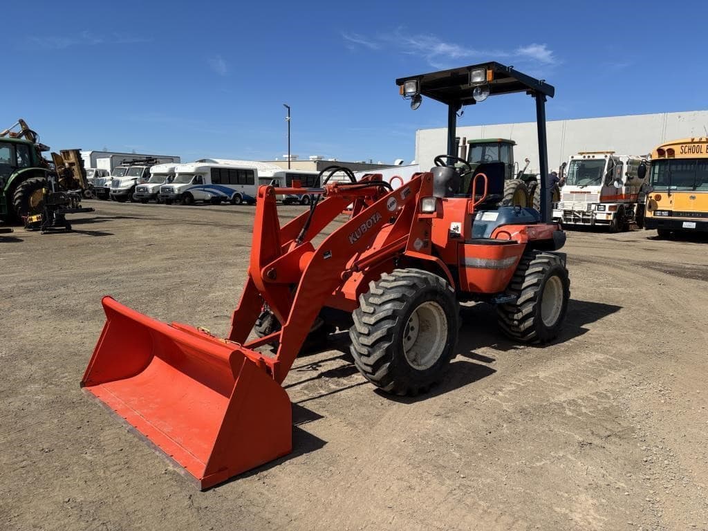 Image of Kubota R520 Primary image