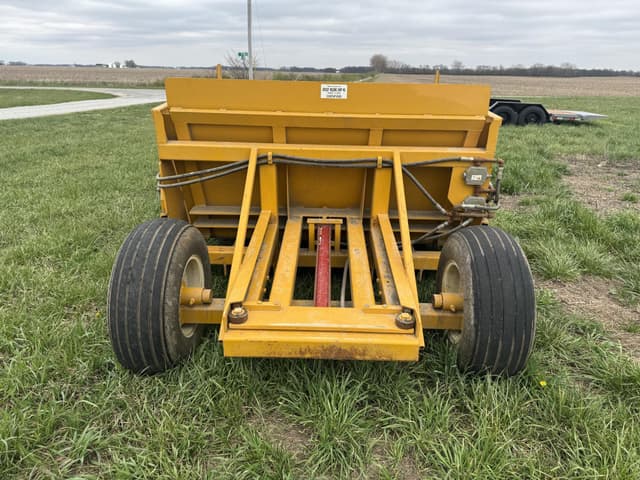 Image of Kuntz Dirt Scraper equipment image 4